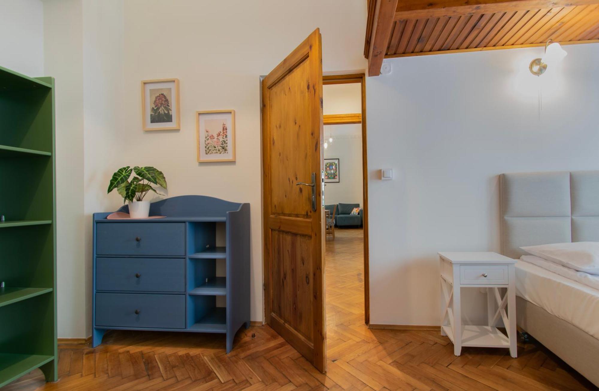 Ground Floor Family Apartment Krakkó Kültér fotó